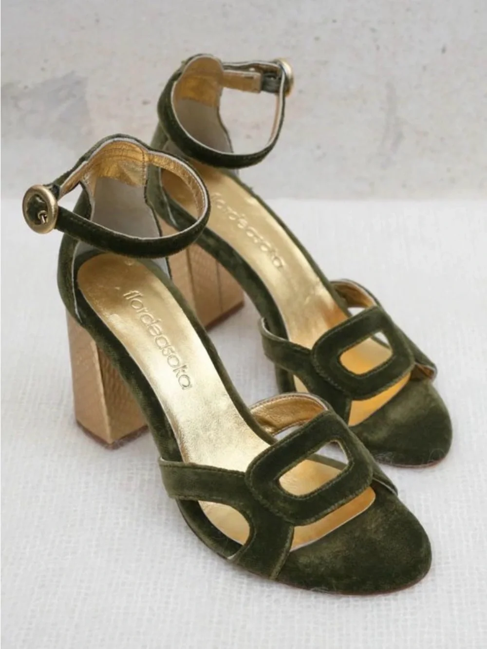 *NEVER WORN* Flordeasoka Margot Green Heel Sandals